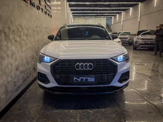 AUDI-Q3-2019
