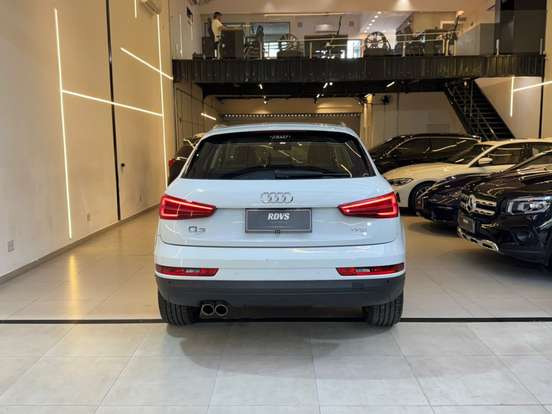 AUDI-Q3-2018