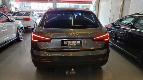 AUDI-Q3-2017