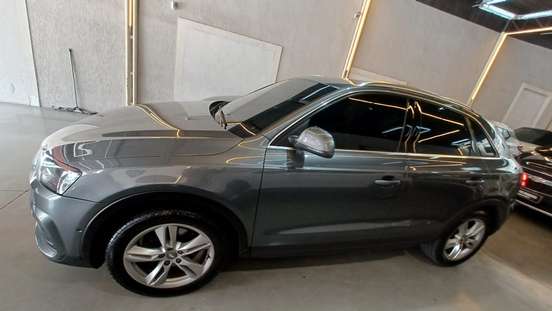 AUDI-Q3-2017