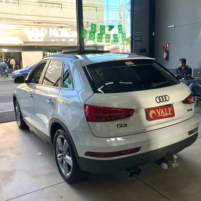 AUDI-Q3-2015