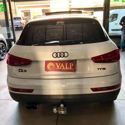 AUDI-Q3-2015