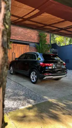 AUDI-Q3-2022