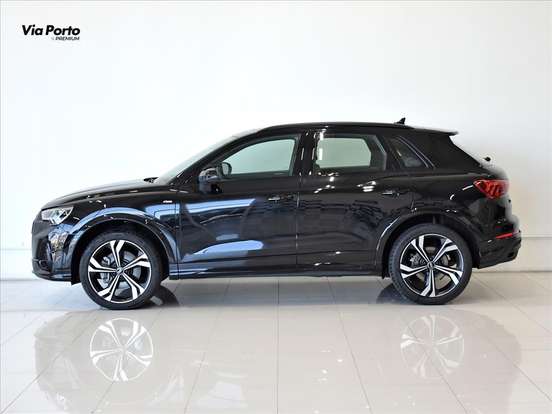 AUDI-Q3-2.0 40 TFSI GASOLINA PERFORMANCE BLACK PLUS QUATTRO TIPTRONIC AUDI-Q3-2024