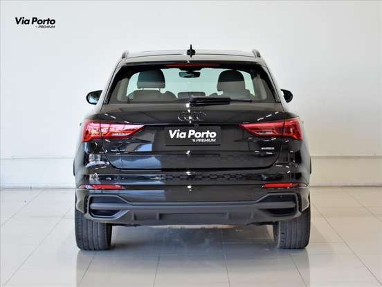 AUDI-Q3-2024