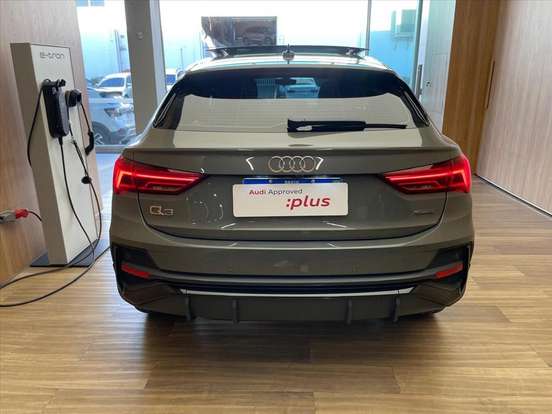 AUDI-Q3-2.0 40 TFSI GASOLINA PERFORMANCE BLACK PLUS QUATTRO TIPTRONIC AUDI-Q3-2024