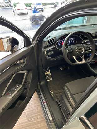 AUDI-Q3-2024
