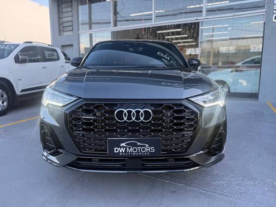 AUDI Q3 2.0 40 TFSI GASOLINA PERFORMANCE BLACK PLUS QUATTRO TIPTRONIC