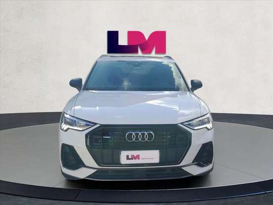 AUDI-Q3-2024