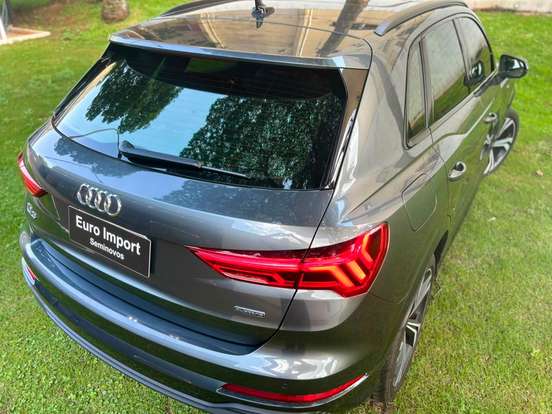 AUDI-Q3-2023