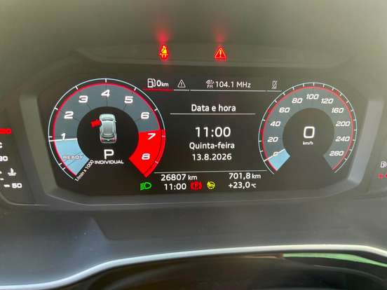 AUDI-Q3-2023