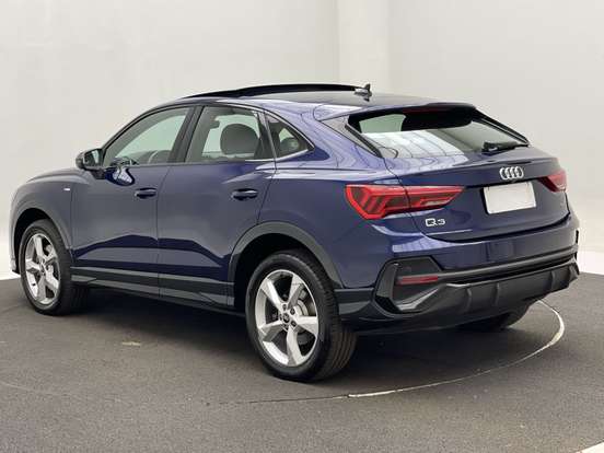 AUDI-Q3-2022