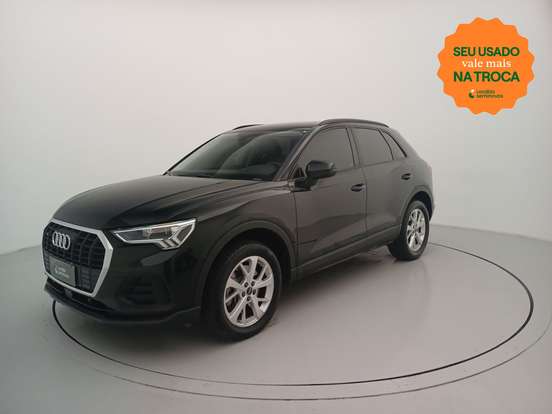 AUDI-Q3-2024