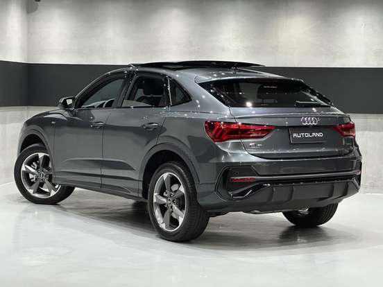 AUDI-Q3-2.0 40 TFSI GASOLINA SPORTBACK PERFORMANCE BLACK QUATTRO TIPTRONIC AUDI-Q3-2022