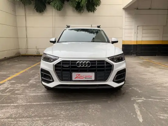 AUDI-Q5-2022