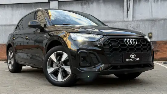 AUDI-Q5-2021