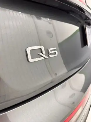 AUDI-Q5-2024