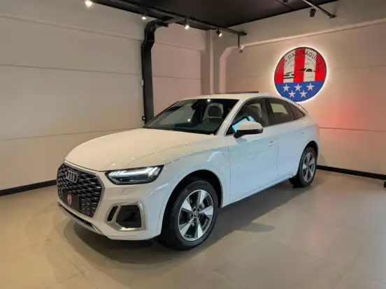 AUDI-Q5-2023