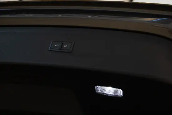 AUDI-Q5-2020