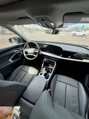 AUDI-Q5-2025