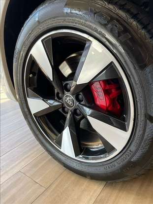 AUDI-Q5-2023