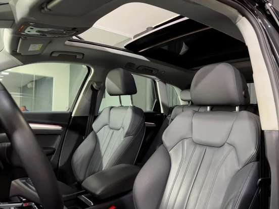 AUDI-Q5-2022