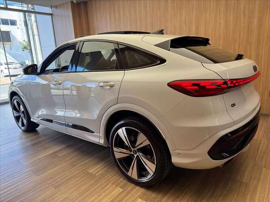AUDI-Q5-2026