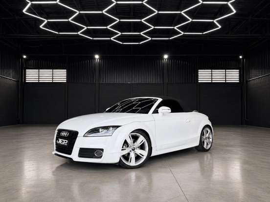 AUDI-TT-2011