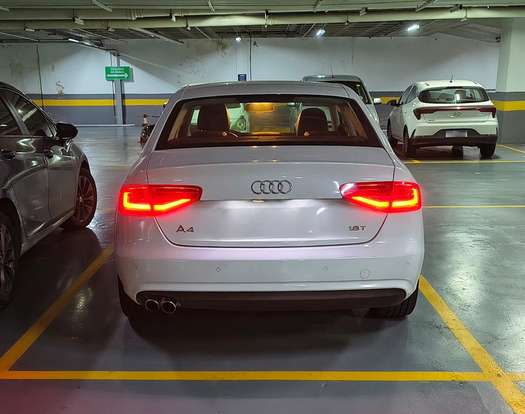 AUDI-A4-2014