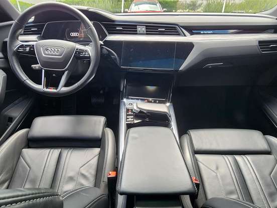 AUDI-E-TRON-ELÉTRICO SPORTBACK PERFORMANCE BLACK QUATTRO AUDI-E-TRON-2022