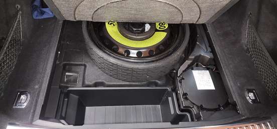 AUDI-E-TRON-2022