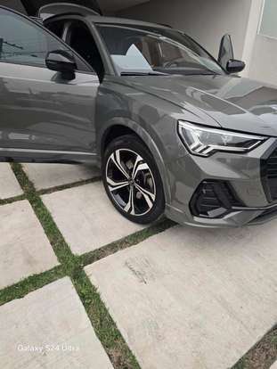AUDI-Q3-2024