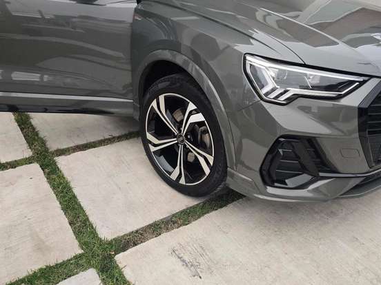 AUDI-Q3-2.0 40 TFSI GASOLINA PERFORMANCE BLACK PLUS QUATTRO TIPTRONIC AUDI-Q3-2024