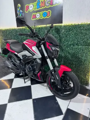 BAJAJ DOMINAR 250 