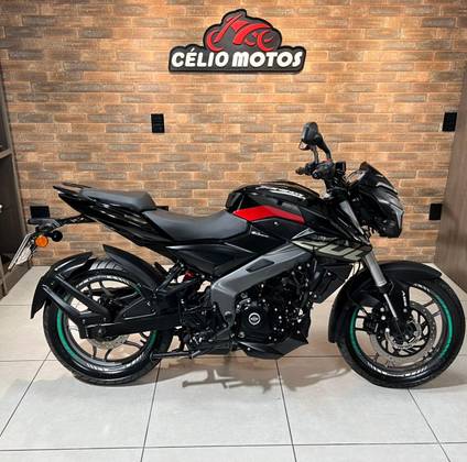 BAJAJ DOMINAR NS200 