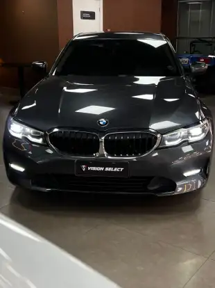 BMW-320i-2022