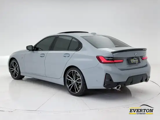 BMW-320i-2.0 16V TURBO FLEX M SPORT AUTOMÁTICO BMW-320i-2024
