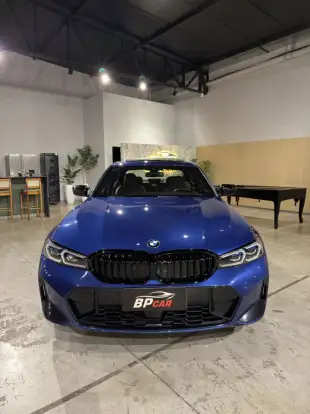 BMW-320i-2023