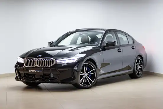 BMW-320i-2023