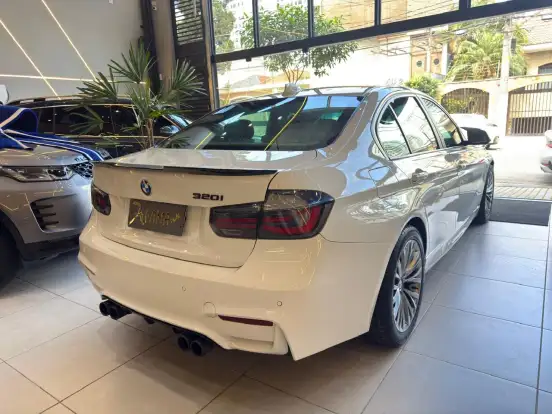 BMW-320i-2.0 16V TURBO GASOLINA 4P AUTOMÁTICO BMW-320i-2013