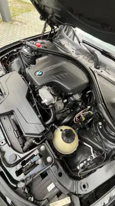 BMW-320i-2012