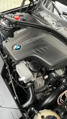 BMW-320i-2012