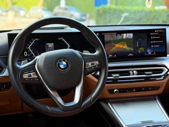 BMW-320i-2022