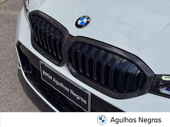 BMW-320i-2024