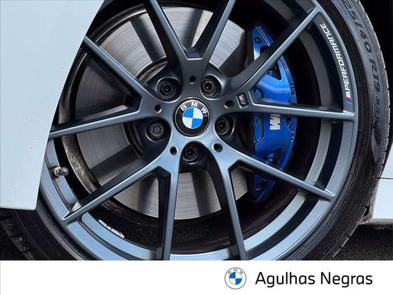 BMW-320i-2024