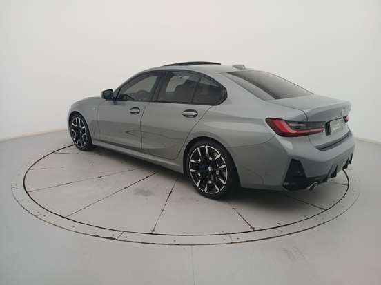 BMW-320i-2025