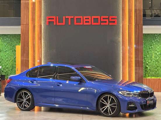 BMW-320i-2021