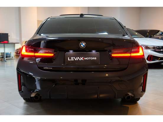 BMW-320i-2025