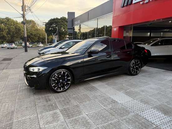BMW-320i-2024