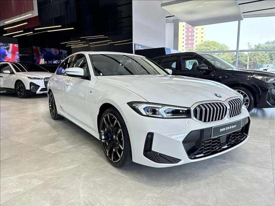 BMW-320i-2026